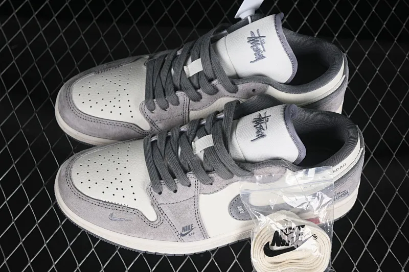 All categories Air Jordan Jordan series basketball shoes Air Jordan 1 Low High-end customized low-top sneakers Air Jordan 1 Low AJ1 Joe 1 Stussy co-branded beige metal label High-end customized low-top retro basketball shoes SJ9950-053